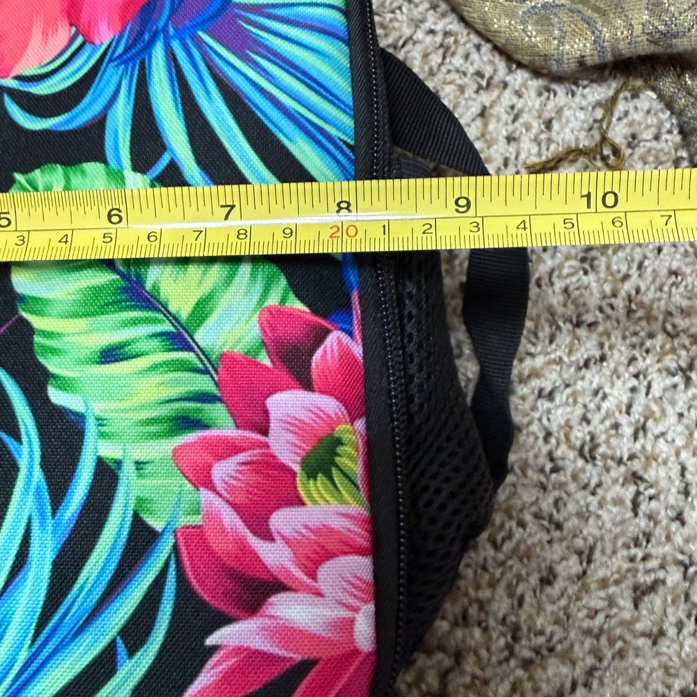 Backpack and Lunchbox Set: Tropical Floral Design - Picture 14 of 16
